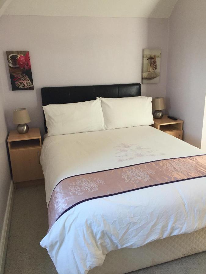 Padua Guest Accommodation Rosslare Rosslare Harbour ภายนอก รูปภาพ