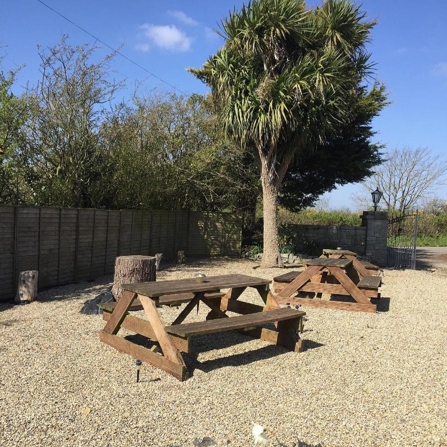 Padua Guest Accommodation Rosslare Rosslare Harbour ภายนอก รูปภาพ
